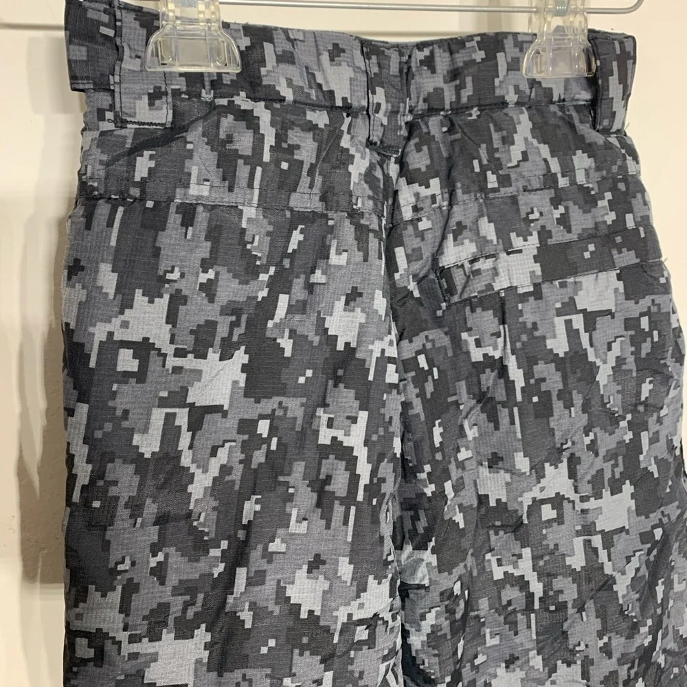 Cherokee digital camo print gray snow pant kids xs winter sports outerwear